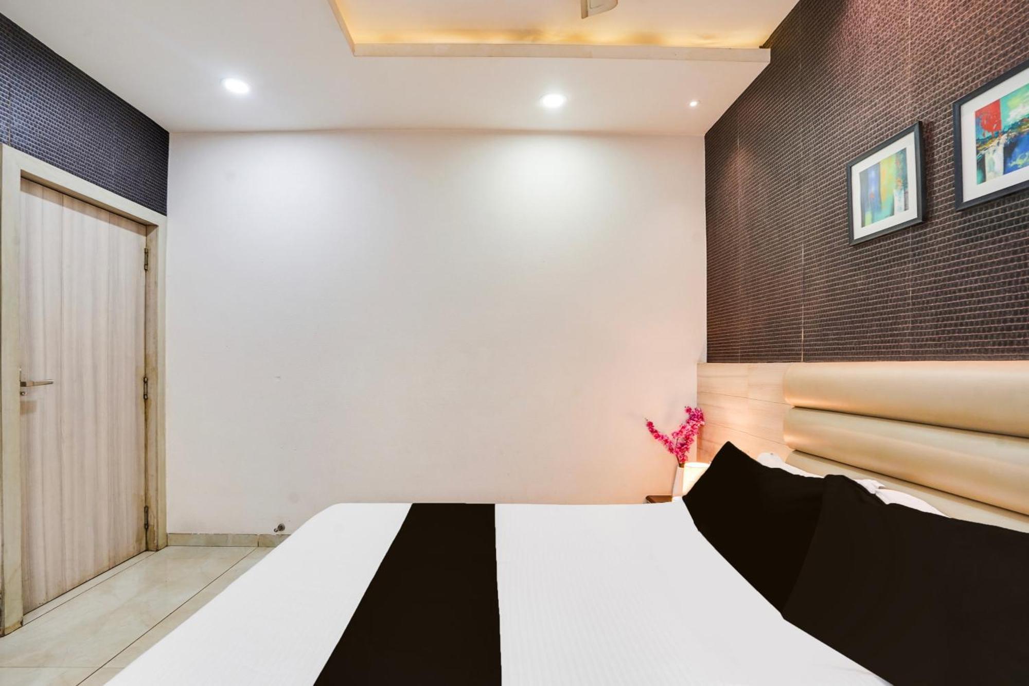 Super Townhouse Jhalawar Road Gumanpura Formerly Rockland Kota  Exterior foto