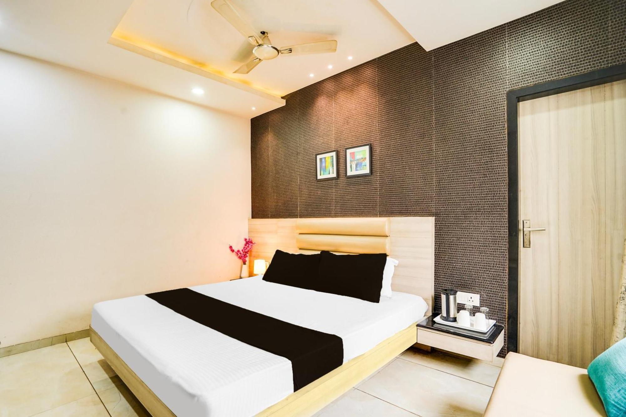 Super Townhouse Jhalawar Road Gumanpura Formerly Rockland Kota  Exterior foto